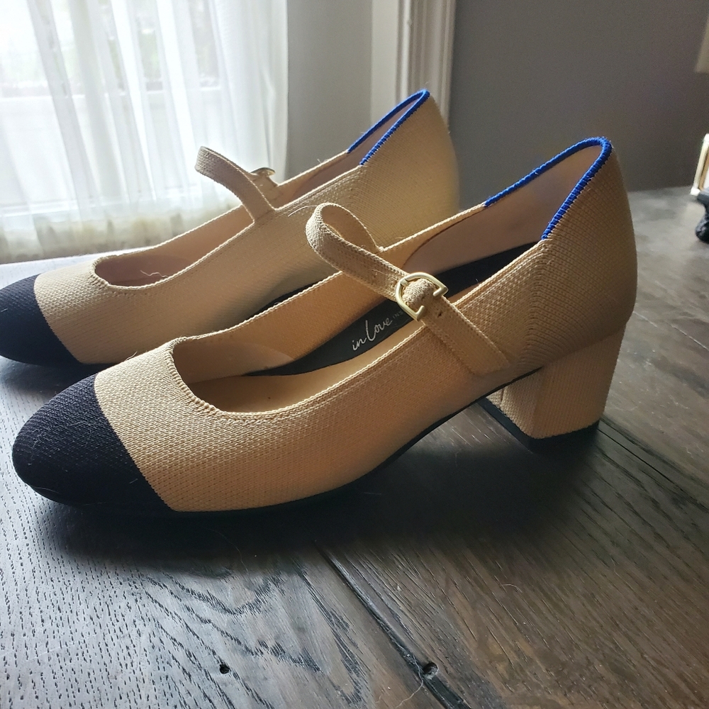 Rothys Mary Jane Block Heel Cream Captoe Size 6